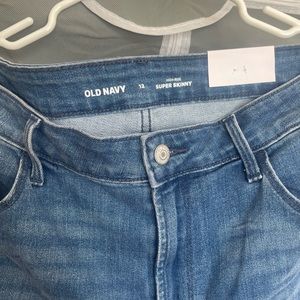 Old Navy high raise, super skinny jeans. Size 12 NWT